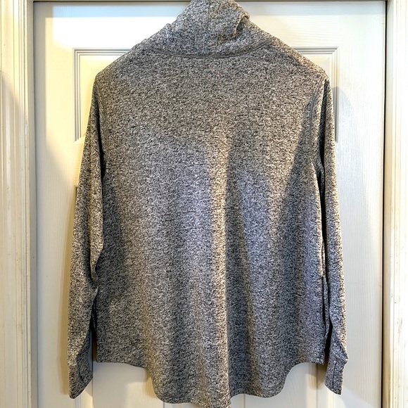 Old Navy go-dry Heather grey cowl neck XXL - Picture 2 of 5